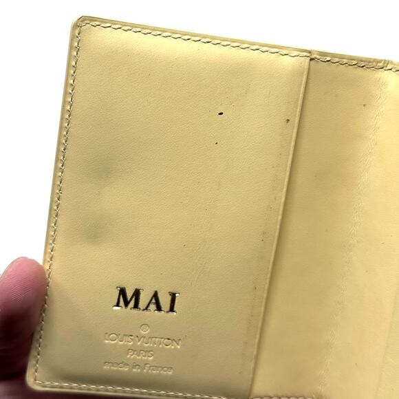 Louis Vuitton Cream Buckle Wallet - Picture 5 of 8